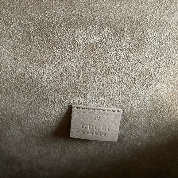 Auth GUCCI GG Supreme Monogram LE Medium Dionysus - Picture 13 of 16